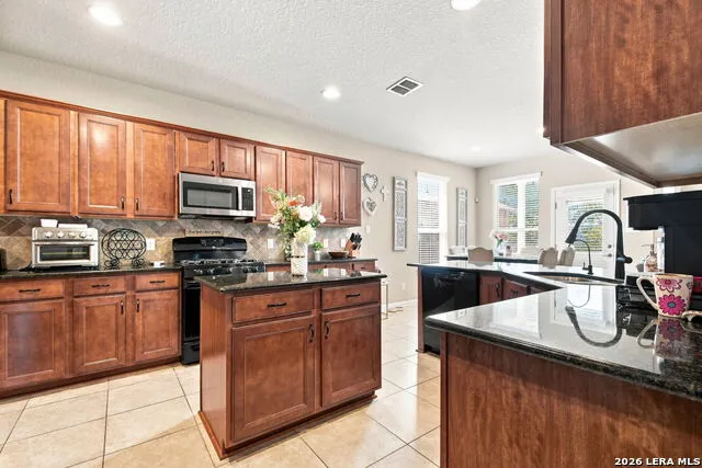 10727 NEWCROFT PL Helotes, TX 78023