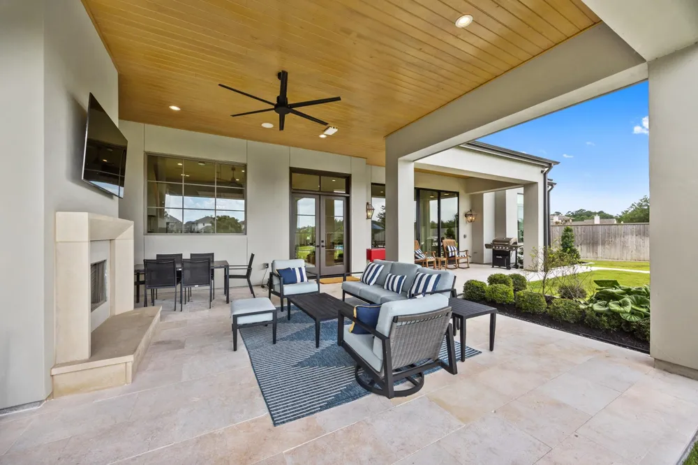 6822 E Warwick Lake Lane Spring, TX 77389