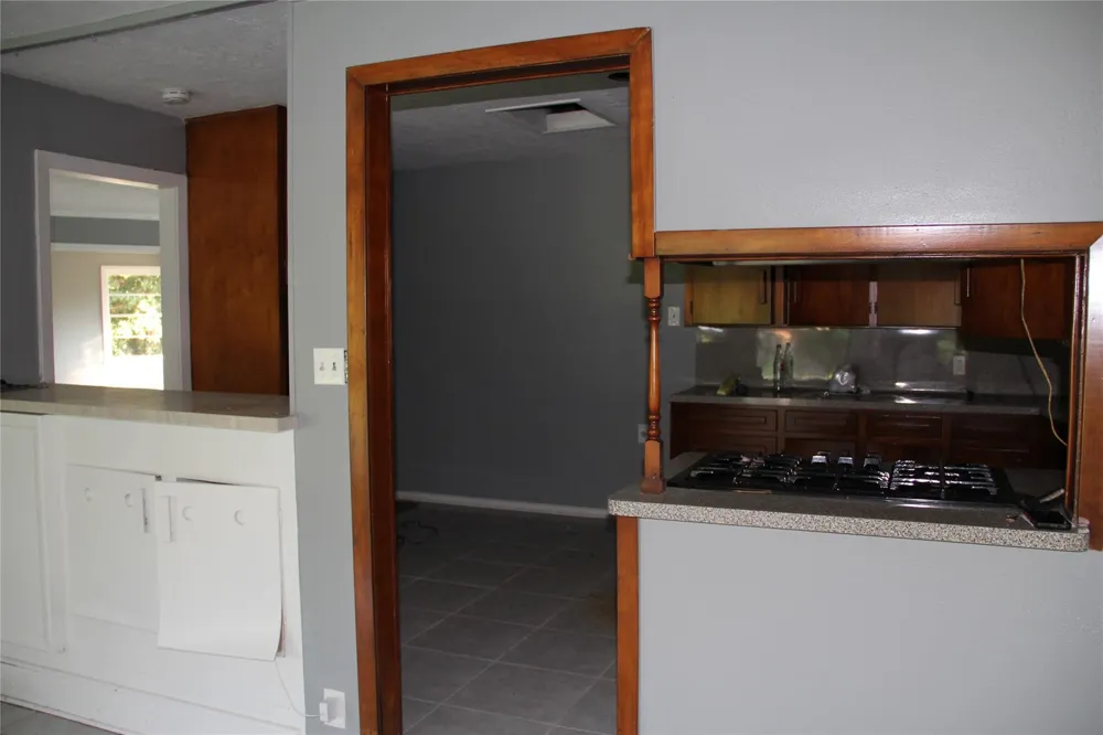 126 San Marino Drive Galveston, TX 77550