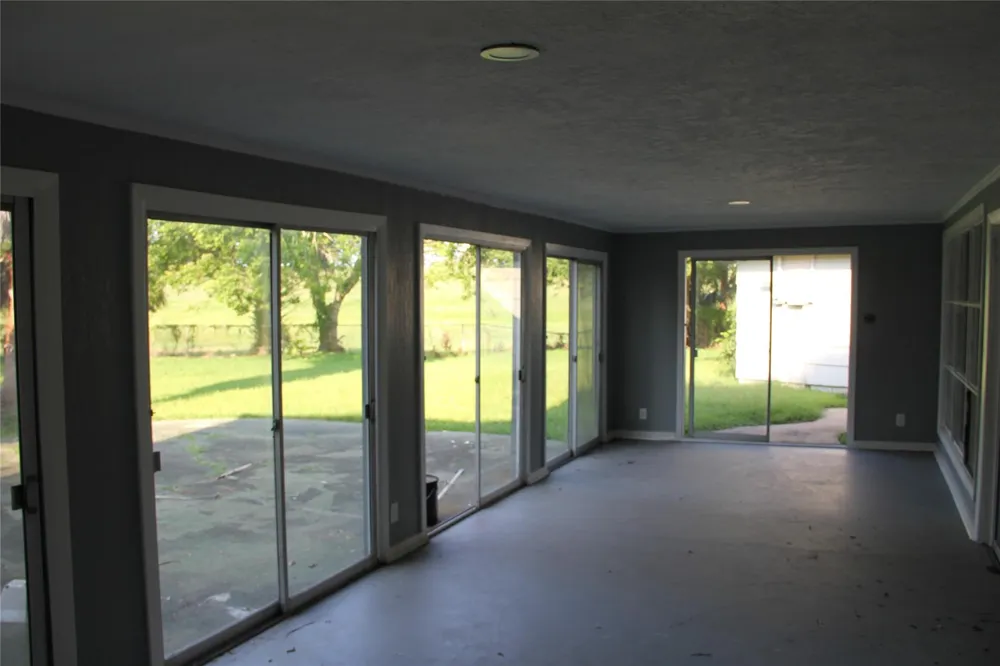 126 San Marino Drive Galveston, TX 77550