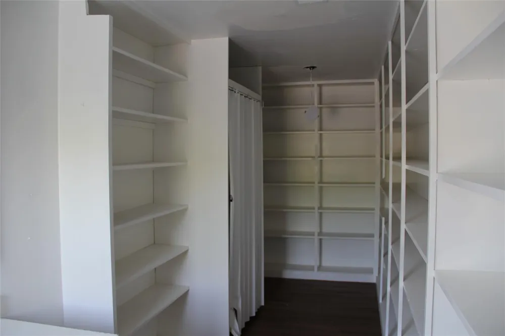 126 San Marino Drive Galveston, TX 77550