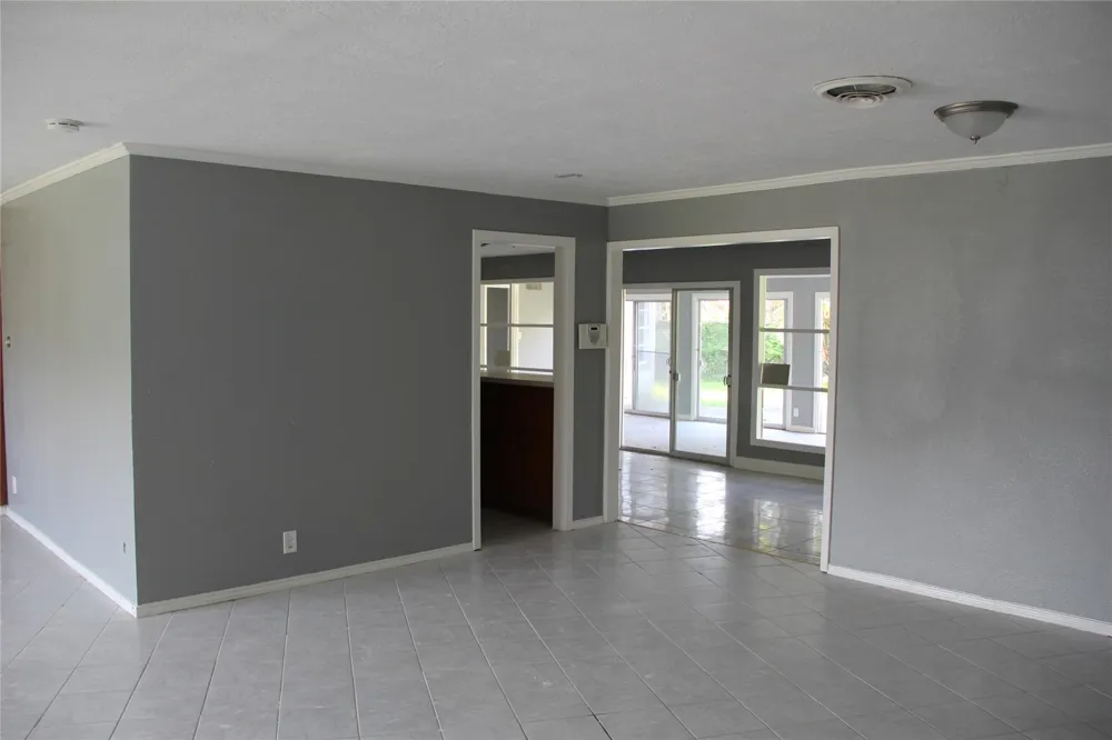 126 San Marino Drive Galveston, TX 77550