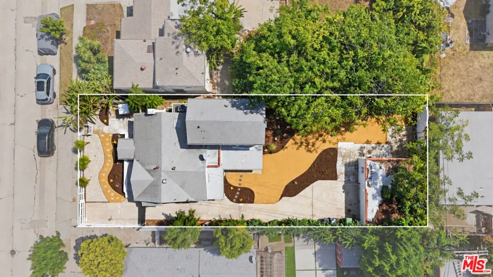 3022 W 73rd Street Los Angeles, CA 90043