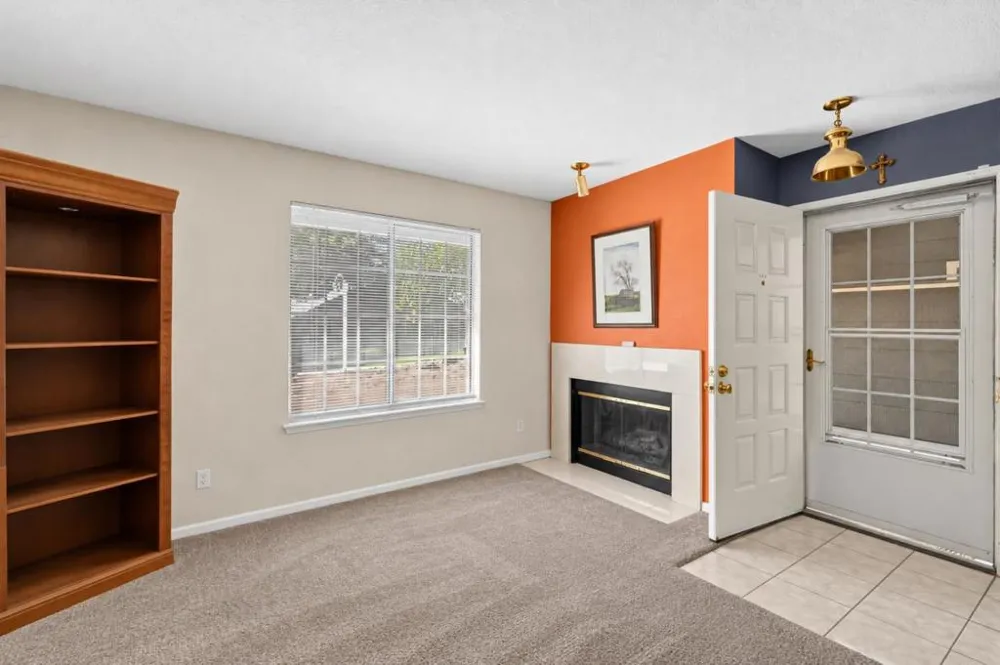 125 Pierpoint Circle Folsom, CA 95630