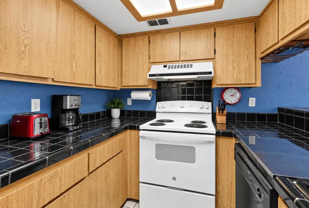 125 Pierpoint Circle Folsom, CA 95630