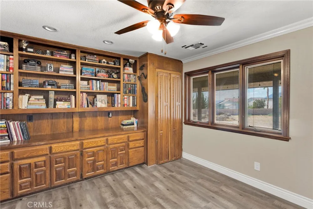 19924 Cronese Apple Valley, CA 92308