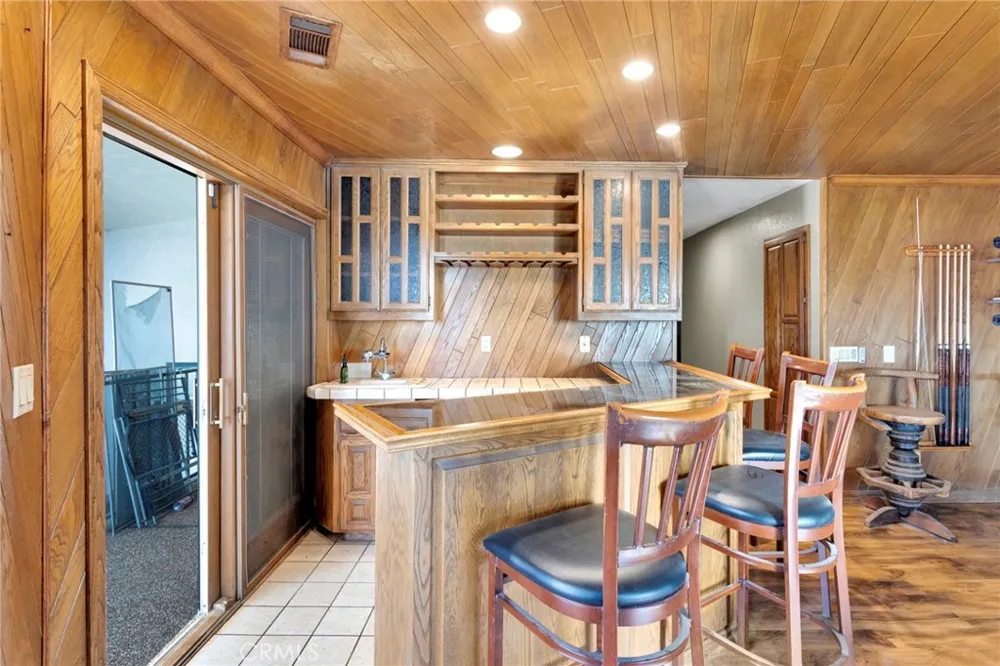 19924 Cronese Apple Valley, CA 92308