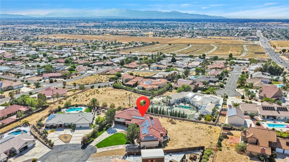 19924 Cronese Apple Valley, CA 92308