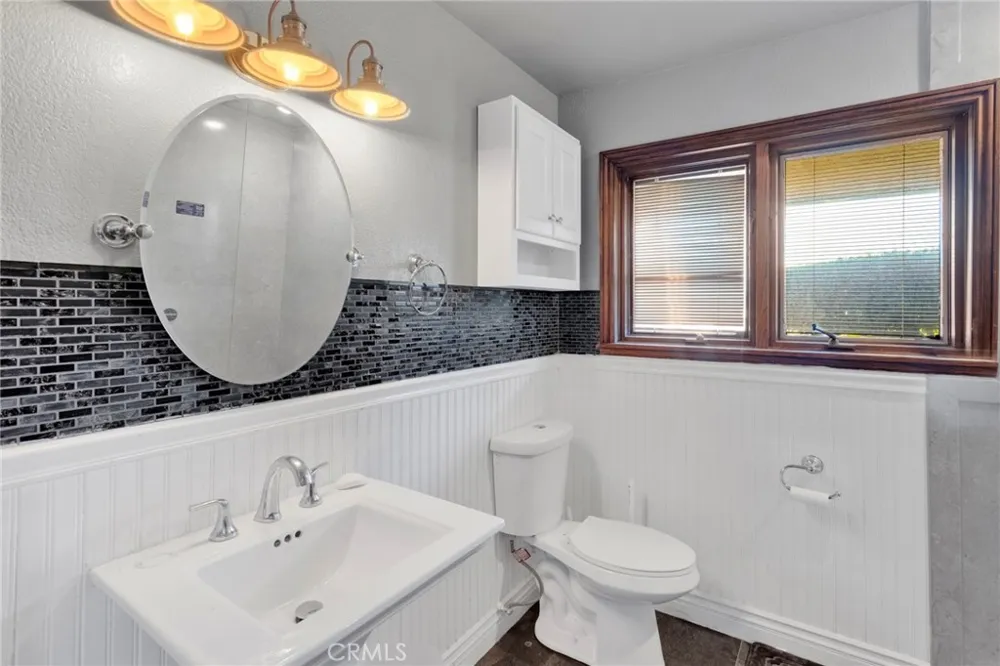 19924 Cronese Apple Valley, CA 92308