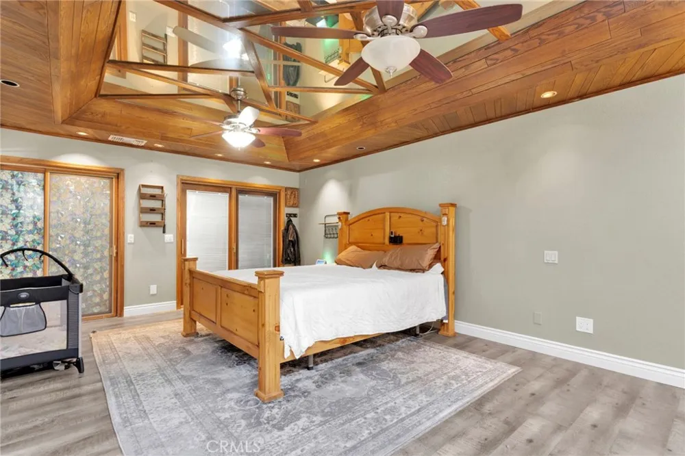 19924 Cronese Apple Valley, CA 92308