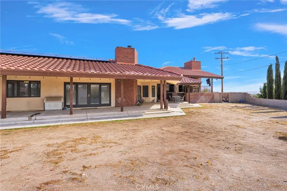19924 Cronese Apple Valley, CA 92308