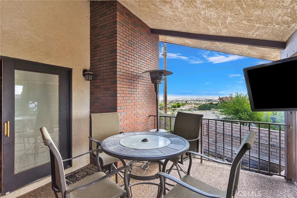19924 Cronese Apple Valley, CA 92308