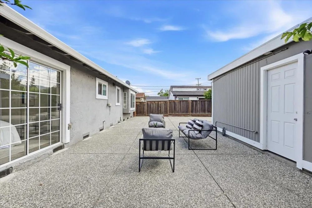 4295 Jan Way San Jose, CA 95124