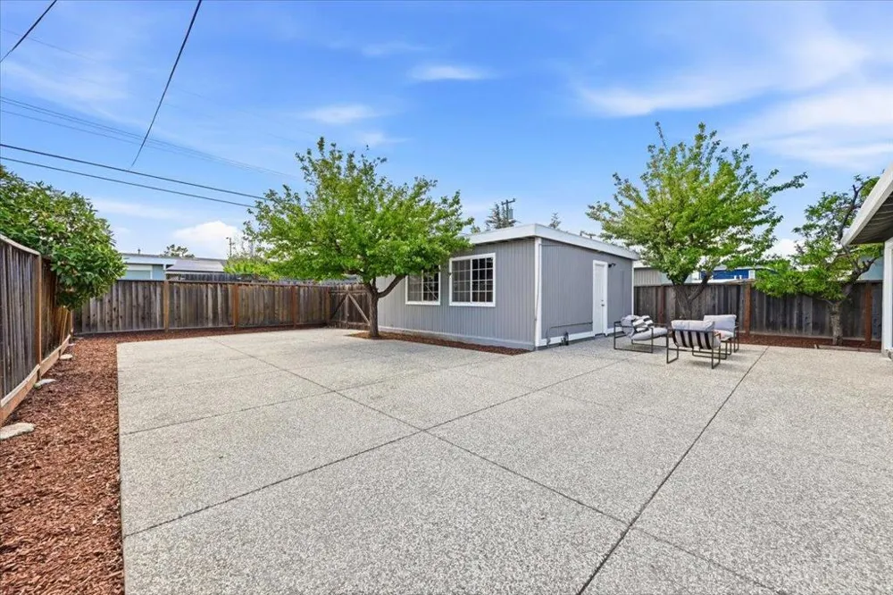 4295 Jan Way San Jose, CA 95124