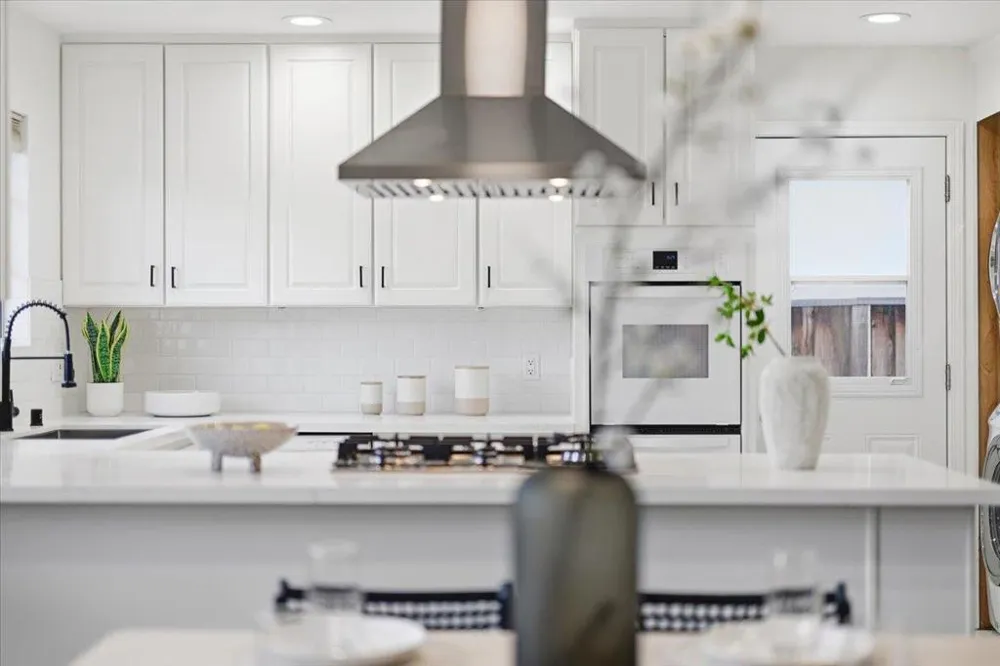 4295 Jan Way San Jose, CA 95124