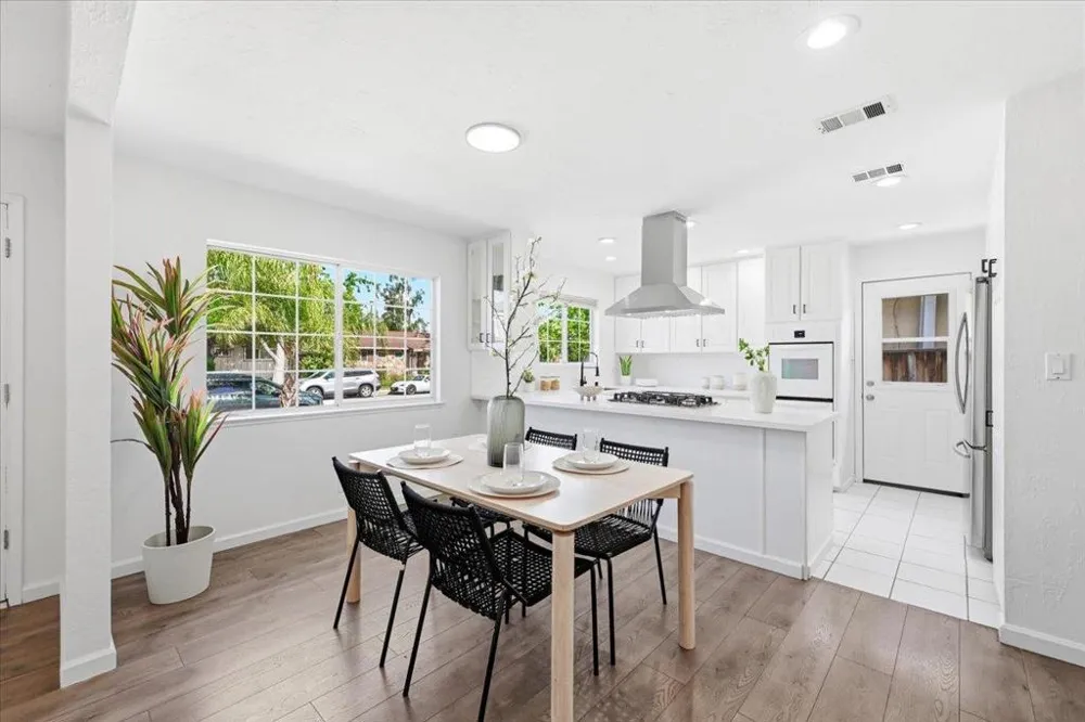 4295 Jan Way San Jose, CA 95124