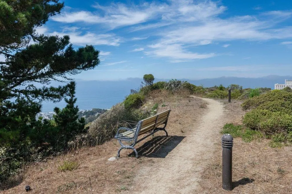 85 Outlook Circle Pacifica, CA 94044