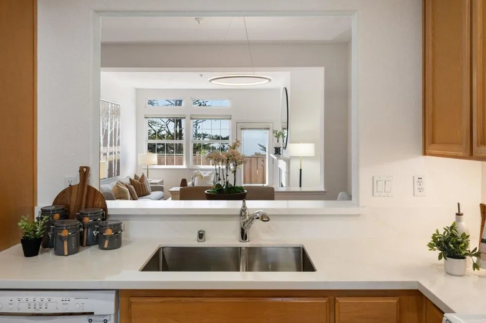 85 Outlook Circle Pacifica, CA 94044