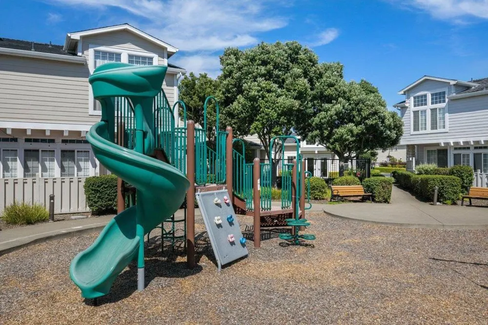 85 Outlook Circle Pacifica, CA 94044