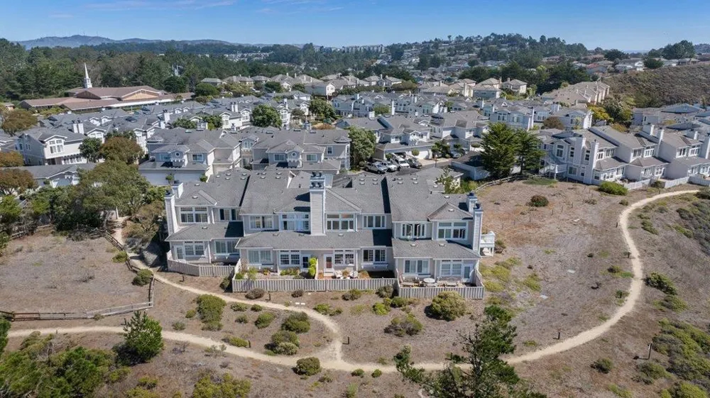 85 Outlook Circle Pacifica, CA 94044
