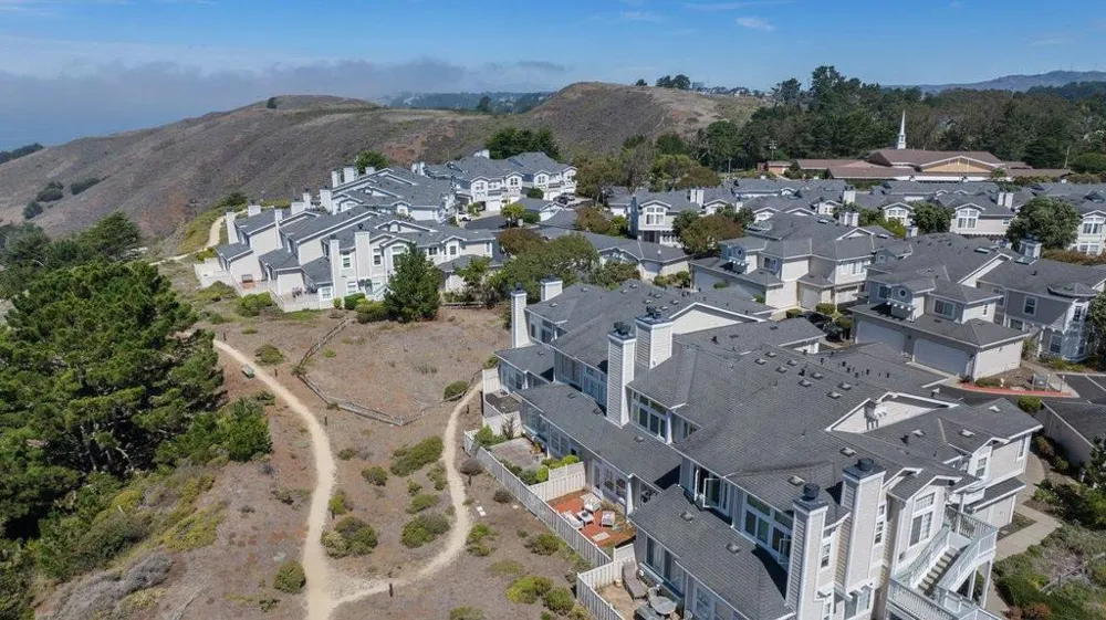 85 Outlook Circle Pacifica, CA 94044