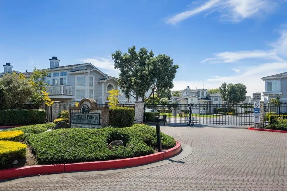 85 Outlook Circle Pacifica, CA 94044