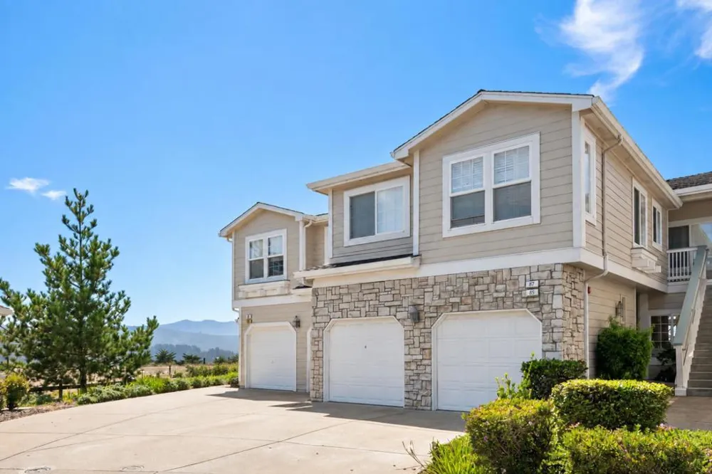 85 Outlook Circle Pacifica, CA 94044