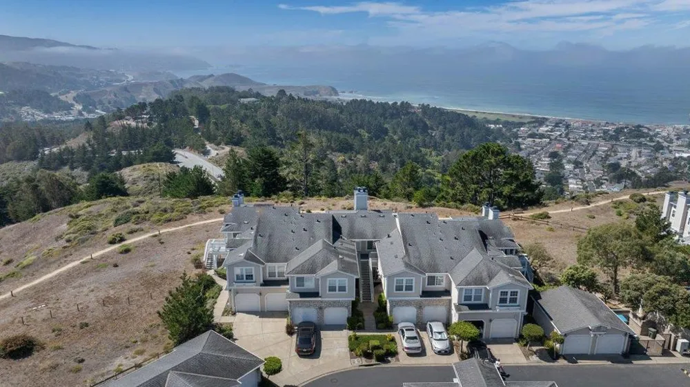 85 Outlook Circle Pacifica, CA 94044
