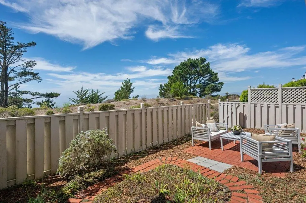 85 Outlook Circle Pacifica, CA 94044