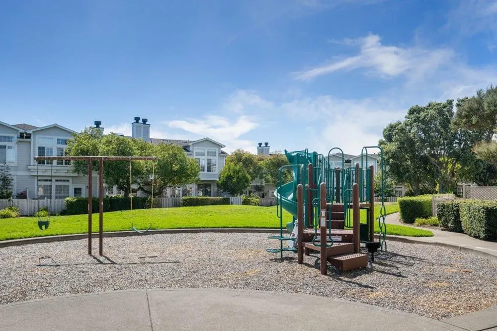 85 Outlook Circle Pacifica, CA 94044