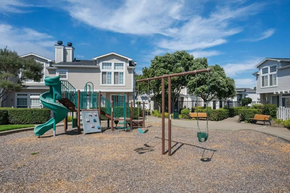 85 Outlook Circle Pacifica, CA 94044