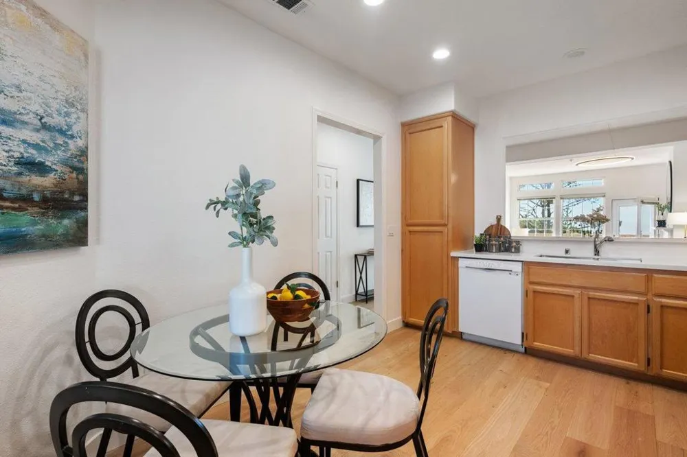 85 Outlook Circle Pacifica, CA 94044