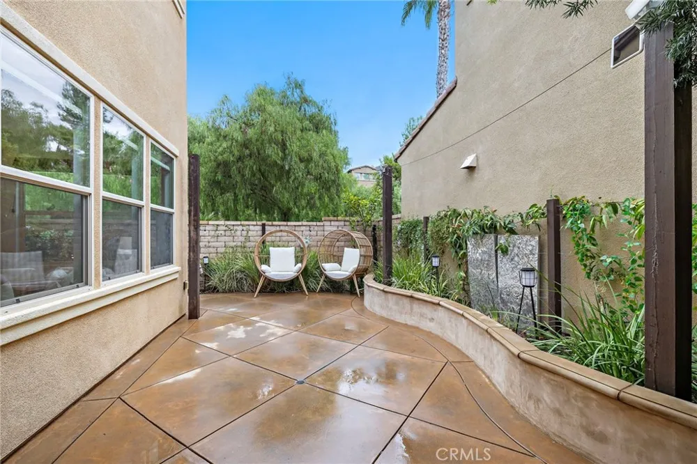 69 Clover Lake Forest, CA 92630