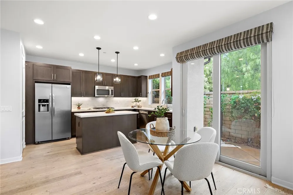 69 Clover Lake Forest, CA 92630