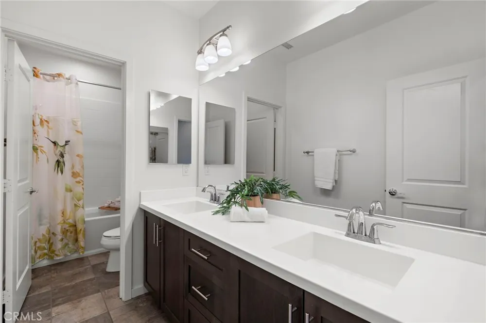 69 Clover Lake Forest, CA 92630