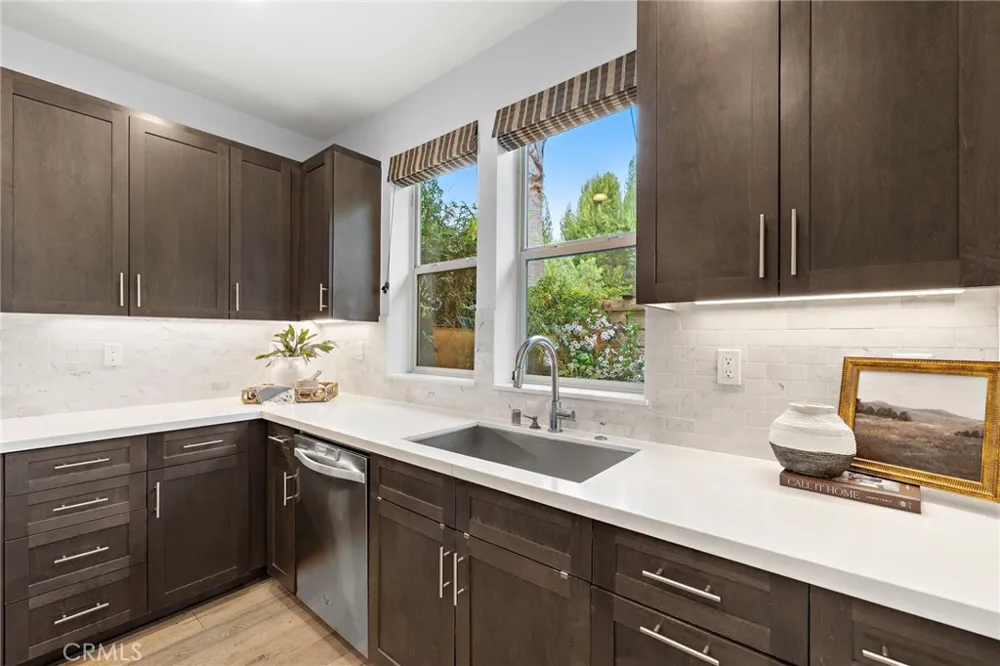 69 Clover Lake Forest, CA 92630