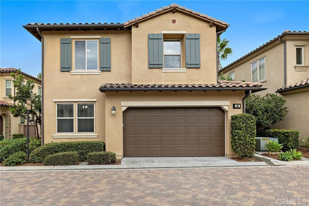 69 Clover Lake Forest, CA 92630