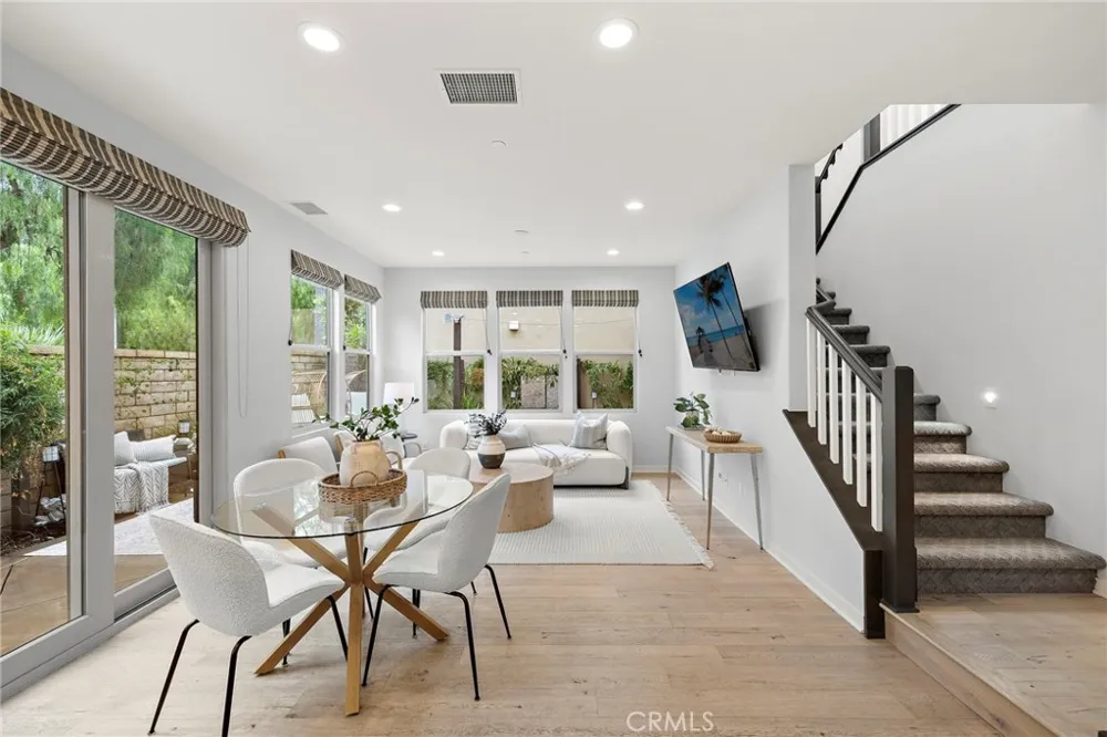 69 Clover Lake Forest, CA 92630