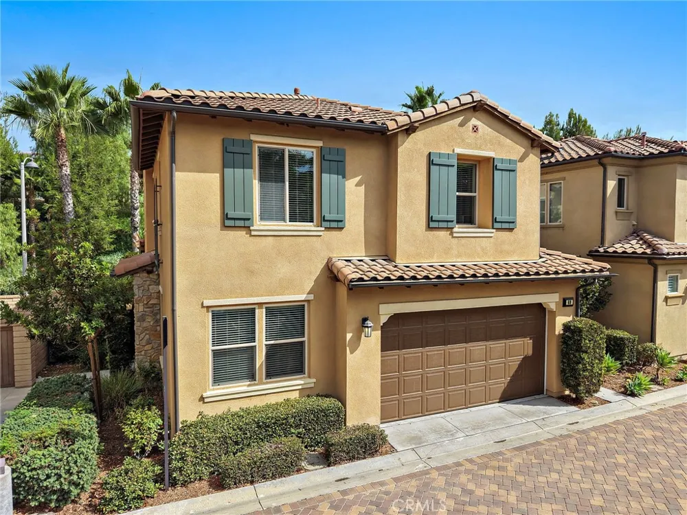 69 Clover Lake Forest, CA 92630