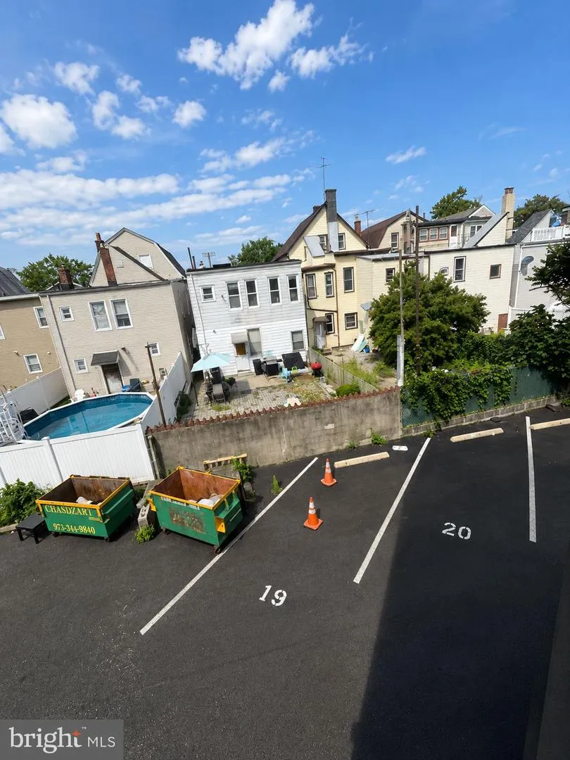 600 6TH STREET #5B Newark, NJ 07107