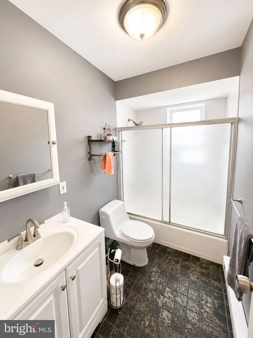 600 6TH STREET #5B Newark, NJ 07107
