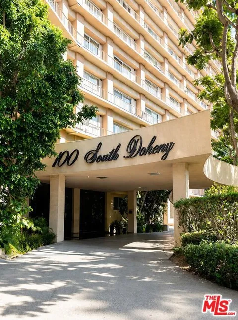 100 S Doheny Drive #519