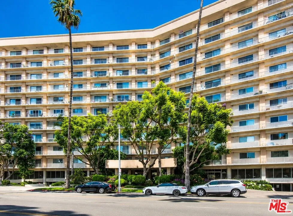 100 S Doheny Drive #519 Los Angeles, CA 90048