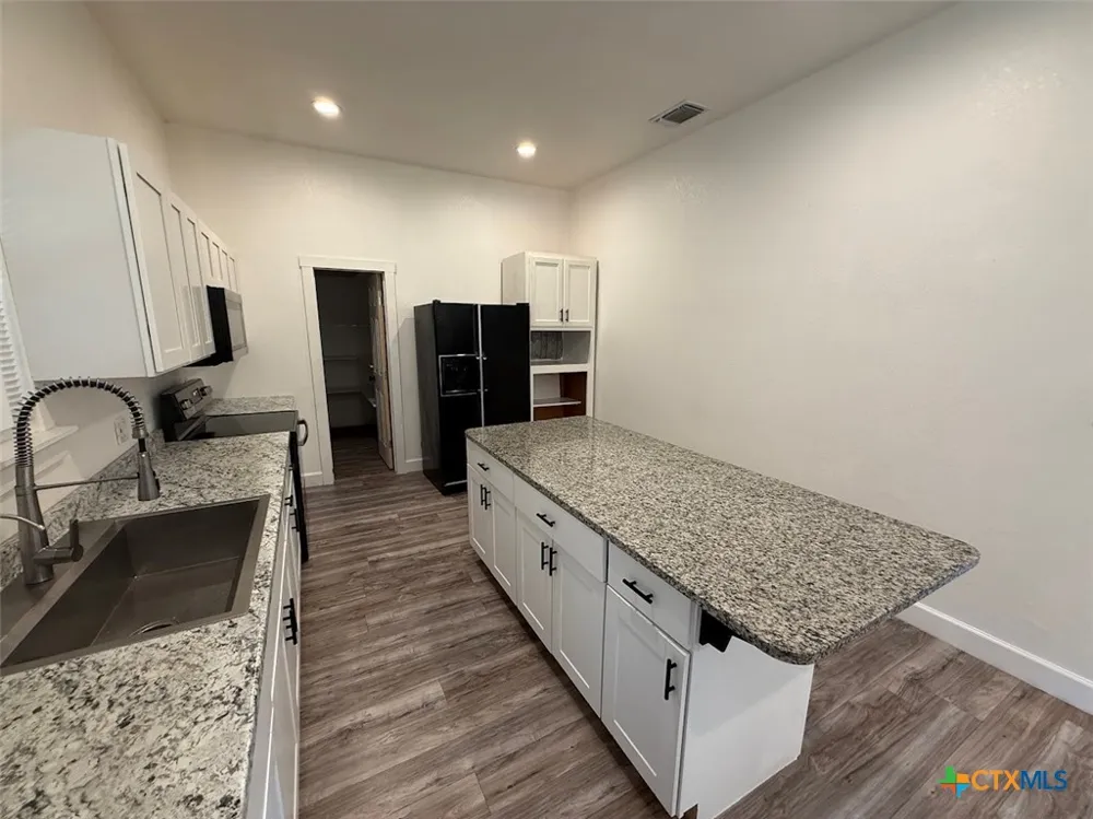 120 Town View #A Canyon Lake, TX 78133
