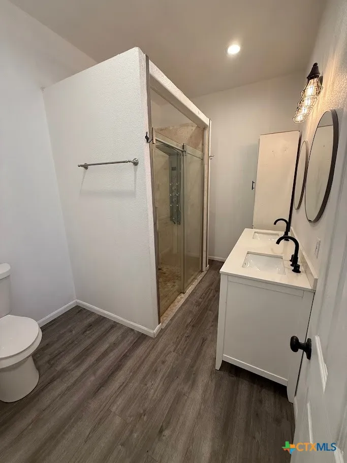 120 Town View #A Canyon Lake, TX 78133