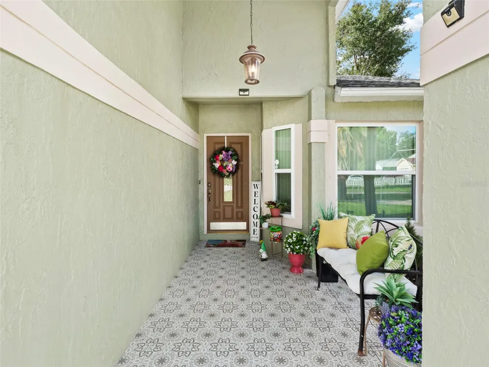 9836 FLYNT CIRCLE Orlando, FL 32825