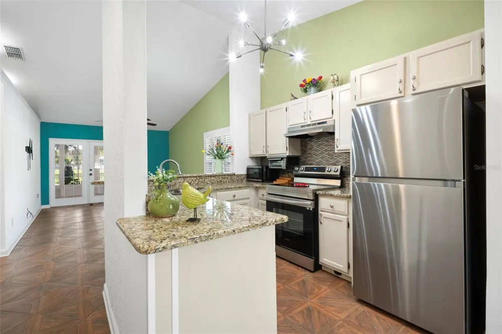 9836 FLYNT CIRCLE Orlando, FL 32825