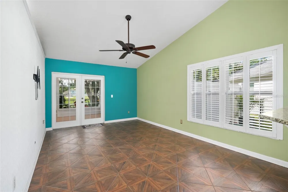 9836 FLYNT CIRCLE Orlando, FL 32825