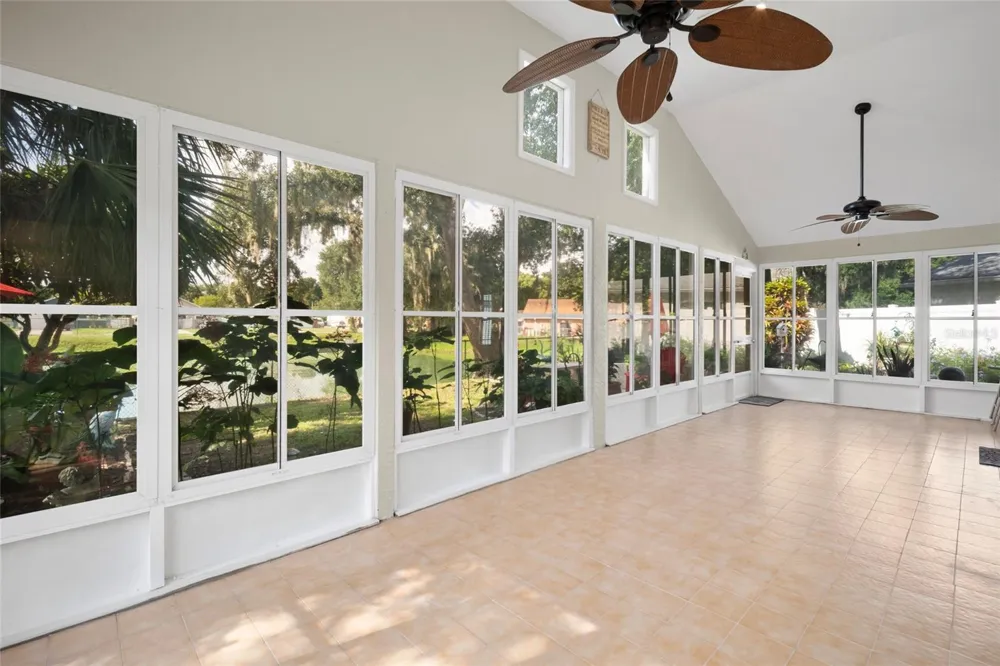 9836 FLYNT CIRCLE Orlando, FL 32825