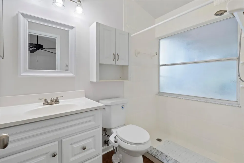 9836 FLYNT CIRCLE Orlando, FL 32825